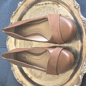 NWOT Lifestride Dylan Dark Tan Women's Flats